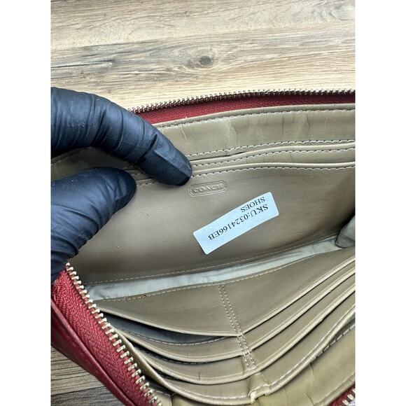 Coach Pink Large Leather Long Zip Around Accordion Wallet - Picture 8 of 8